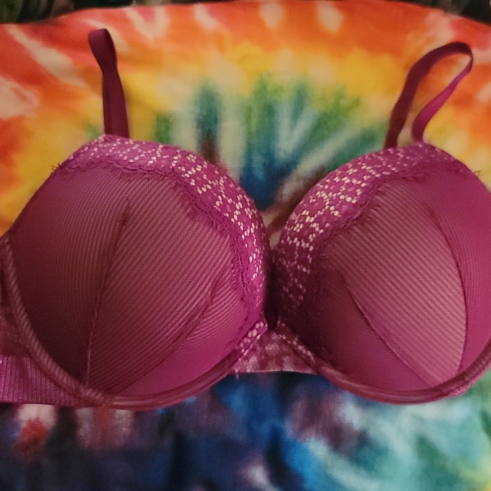 Bombshell add 2 cups Victoria secret